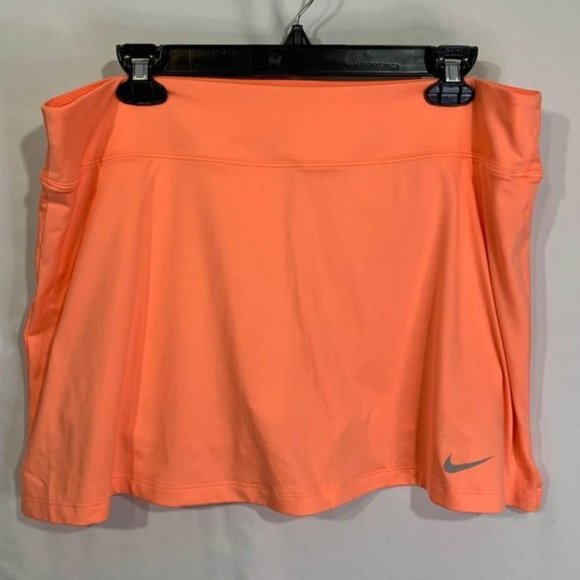 Nike Pants - NIKE dry fit woman’s skort. (Skirt with shorts attached). Size XL…